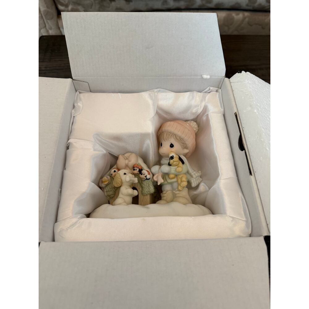 Precious Moments Disney Christmas Figurine – “The Magic of the Season”